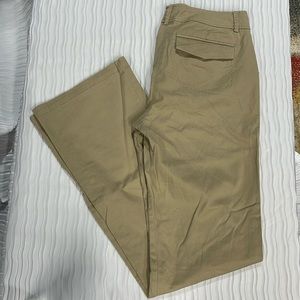 New York & Company tan chinos. Size 4 Tall Women’s.